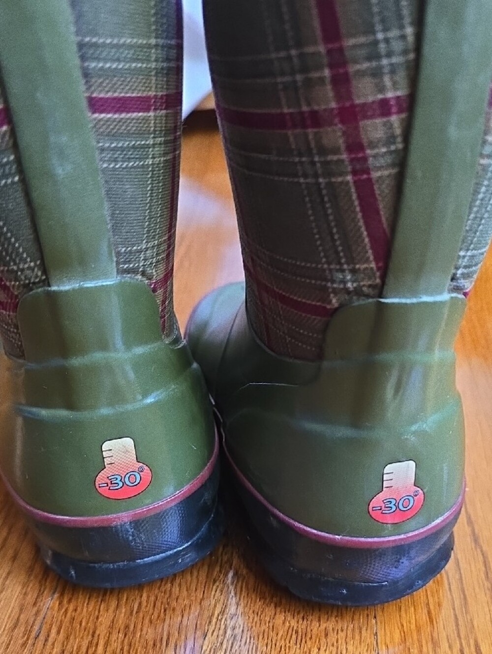 Bogs 10 Kids Olive Green Plaid Rain / Snow Boots Classic Winter Plaid